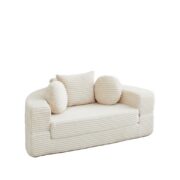 Ein vielseitiges 4-in-1-Schlafsofa, ideal für kompakte Wohnräume, das sowohl als halbrundes Sofa als